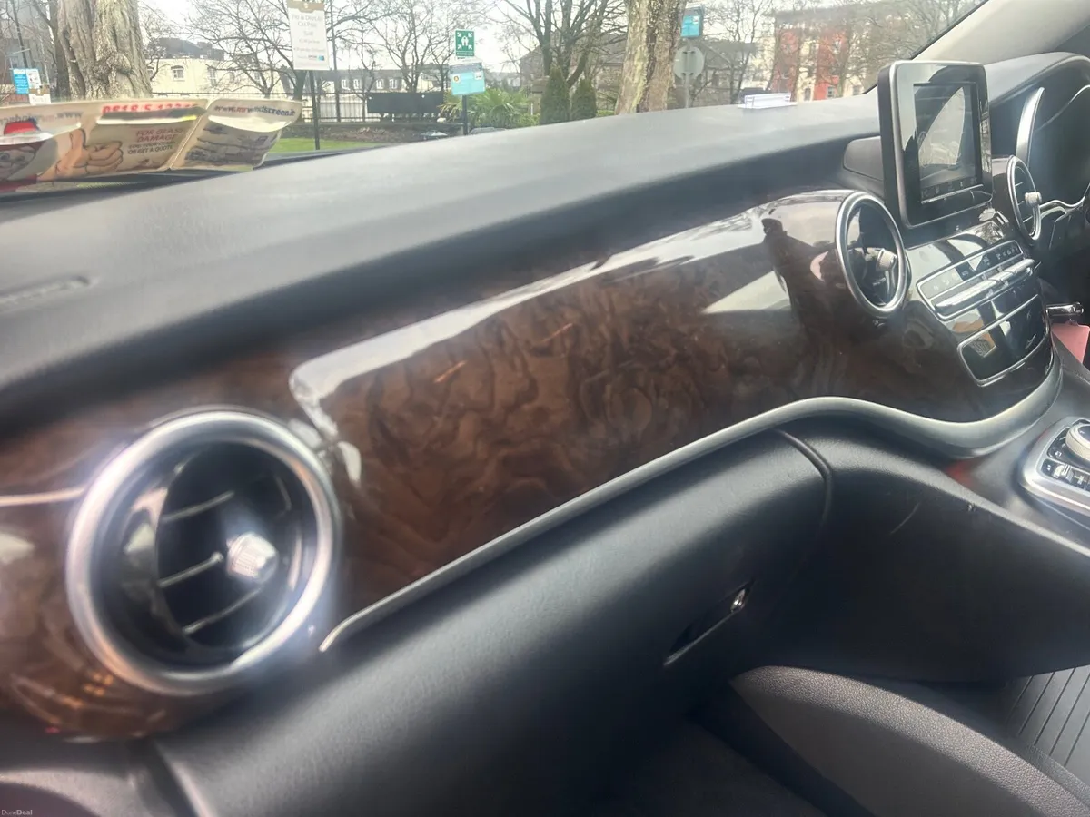 Mercedes-Benz V-Class 2018 - Image 2