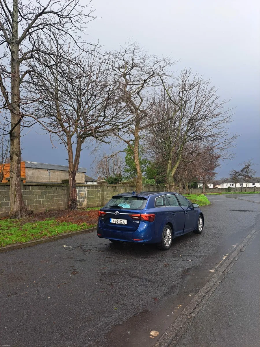 Toyota Avensis - Image 4