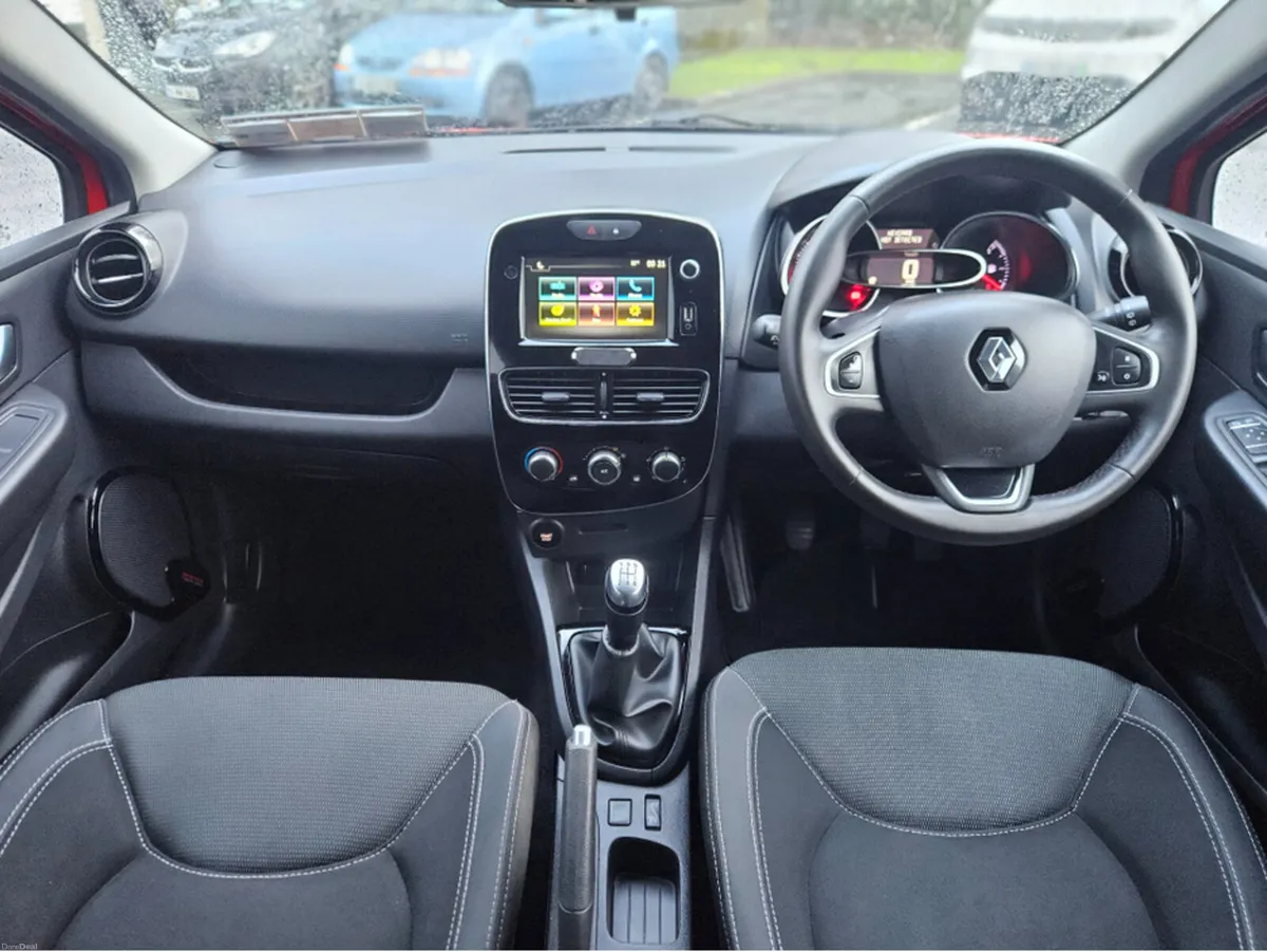 Renault Clio DYNAMIQUE NAV TCE 1.0 90 4DR - Image 2