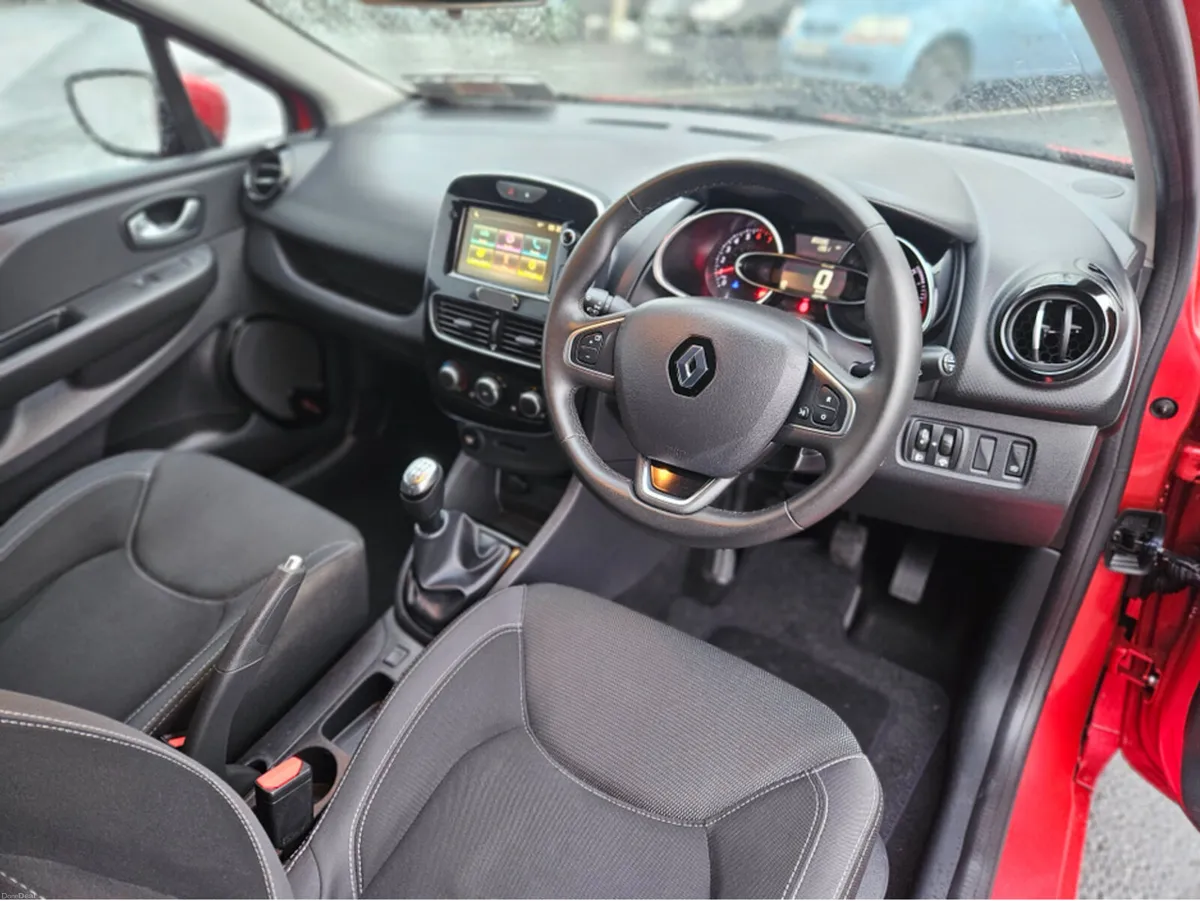 Renault Clio DYNAMIQUE NAV TCE 1.0 90 4DR - Image 3