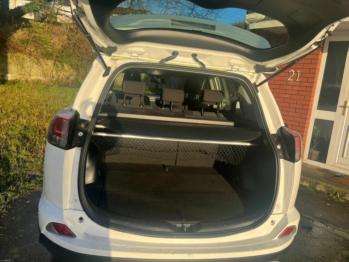 Toyota RAV4 2016 - Image 3