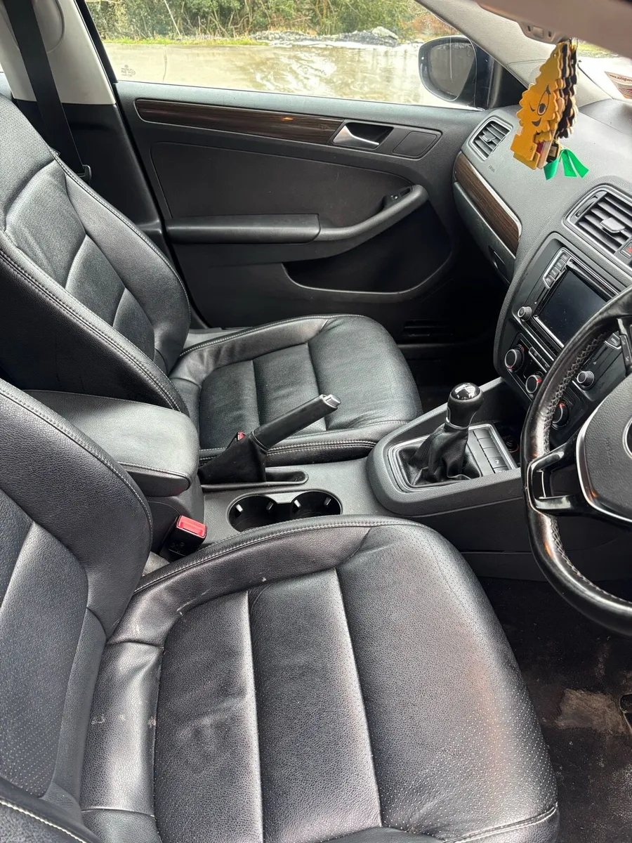 Volkswagen Jetta - Image 3