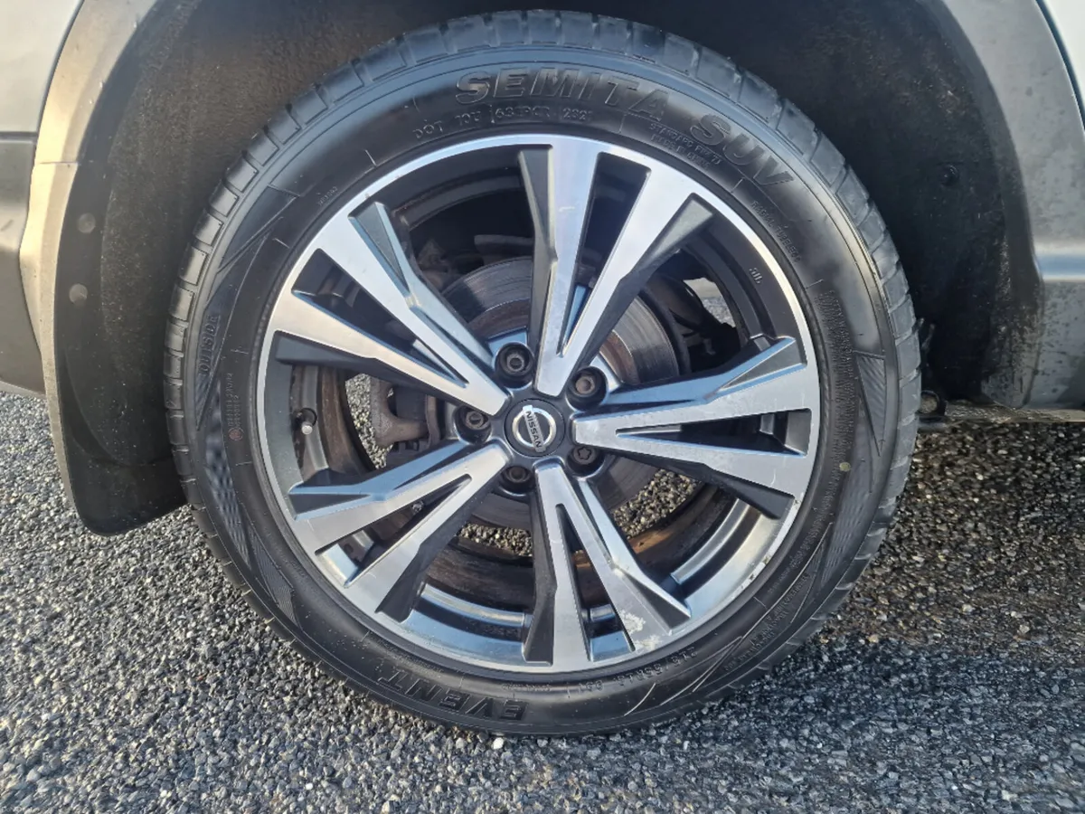 Nissan Qashqai 1.5 DCI 115PS N-connecta 5DR*QUALIT - Image 4