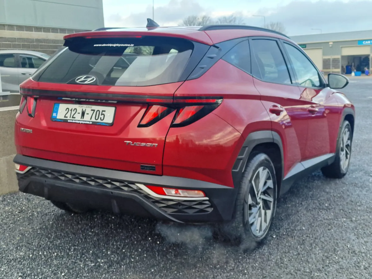 Hyundai Tucson Executive 2WD 5DR - Image 3