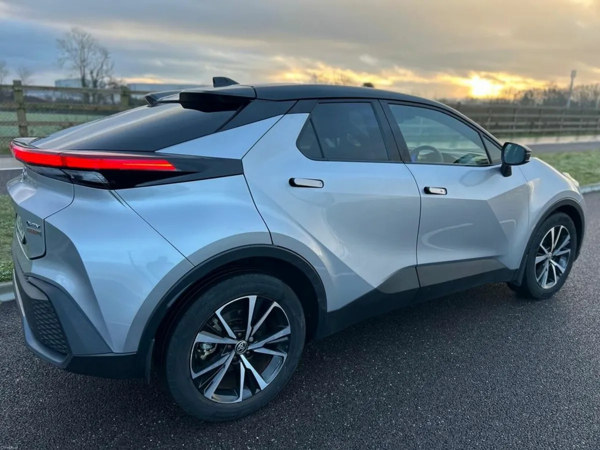 Toyota C-HR Hybrid Sport+ 4DR Auto - Image 2