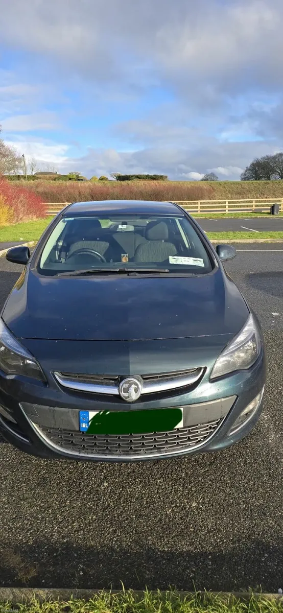 Vauxhall Astra 2014 - Image 1