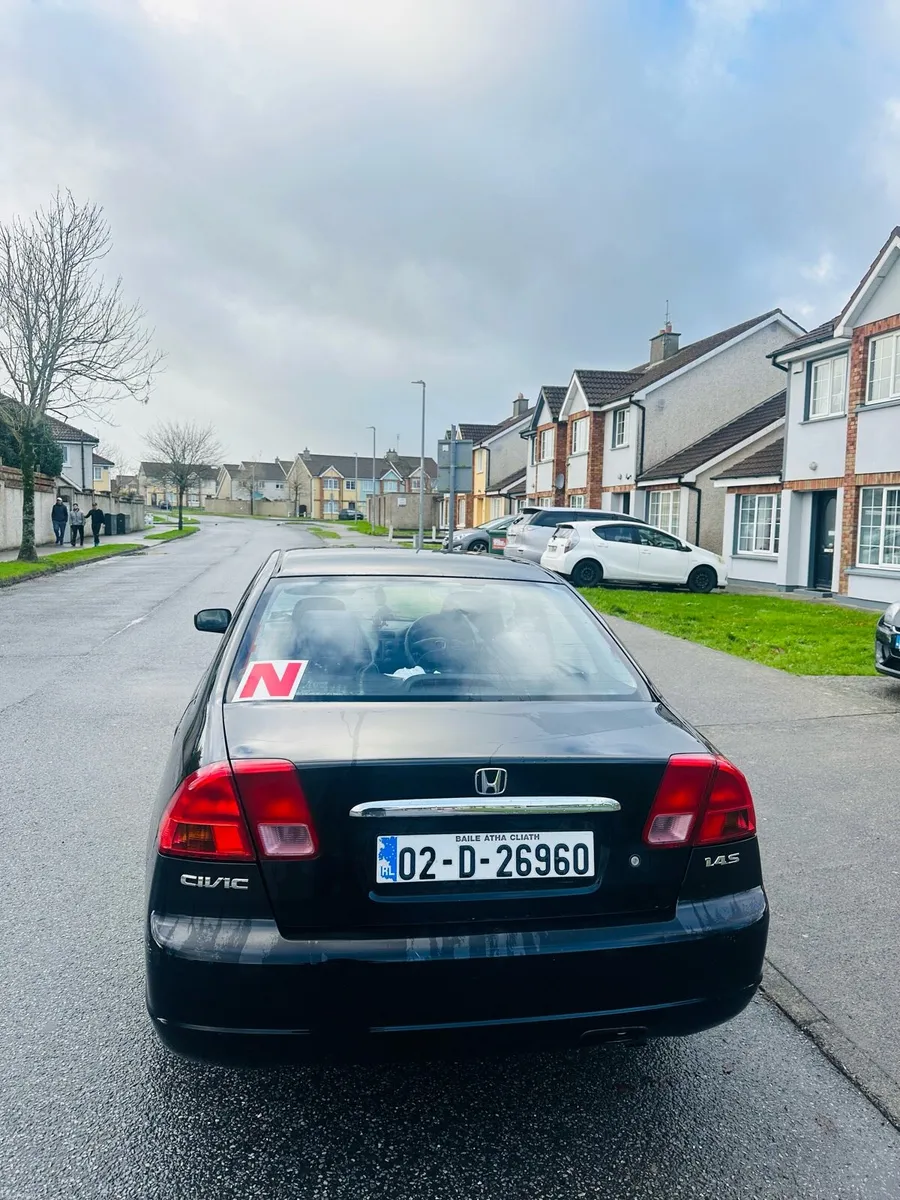 Honda Civic 2002 - Image 4