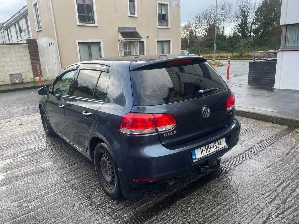 VW Golf Automatic - Image 2