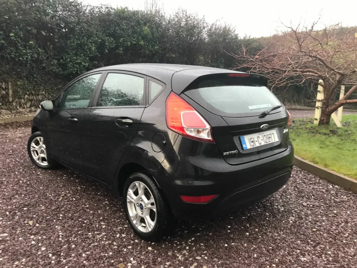 Ford Fiesta 2015.only 35k ,full history , mint . - Image 3