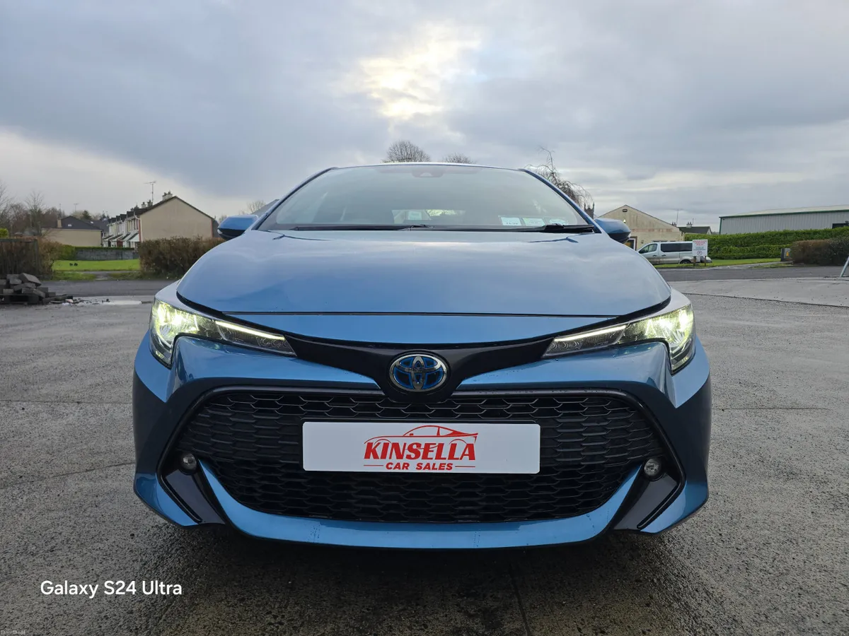 Toyota Corolla 2021 1.8 Hybrid - Image 2