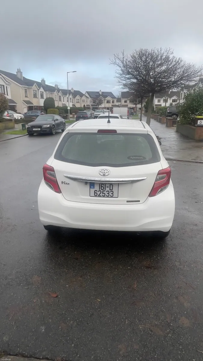 2016 toyota vitz (very low kms) - Image 4