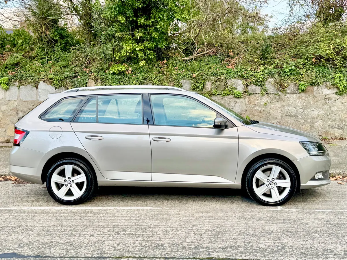 Skoda Fabia 2018!!STYLE!!AUTO!!ONLY 32K MLS!! - Image 3