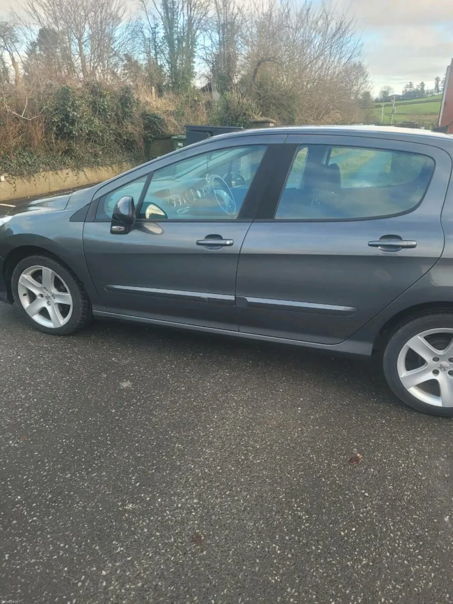 Peugeot 308 - Image 4