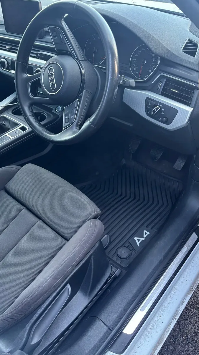 Audi A4 2017 - Image 4