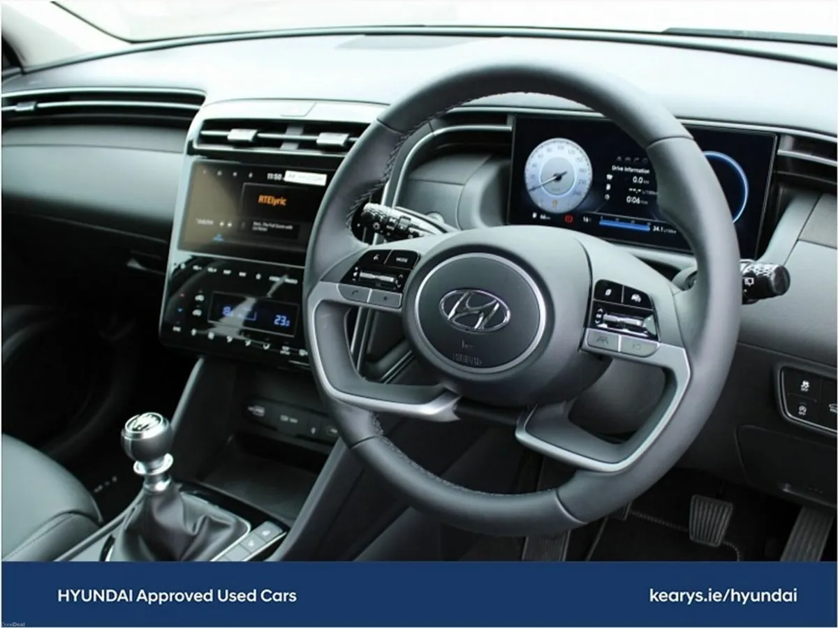 Hyundai Tucson **4.99% APR AVAILABLE** 2WD Executi - Image 6