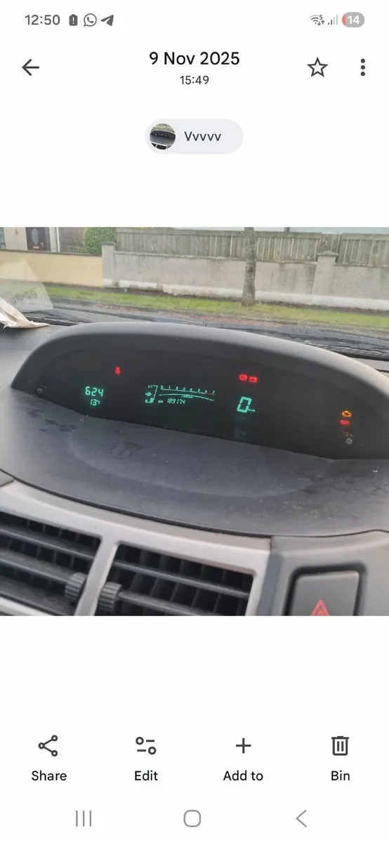 Toyota Yaris 2011 - Image 2