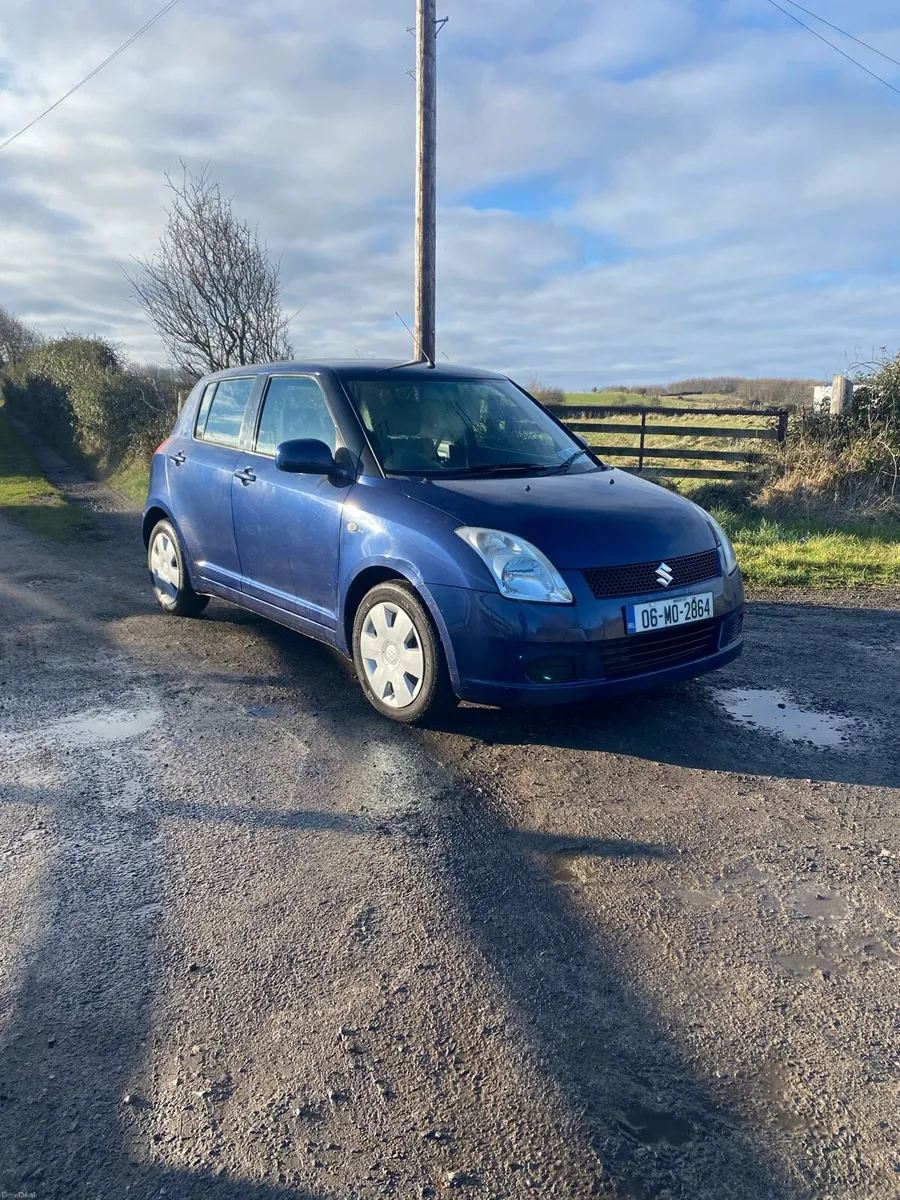 Suzuki Swift *NCT 3/27* *LOW KM* - Image 1
