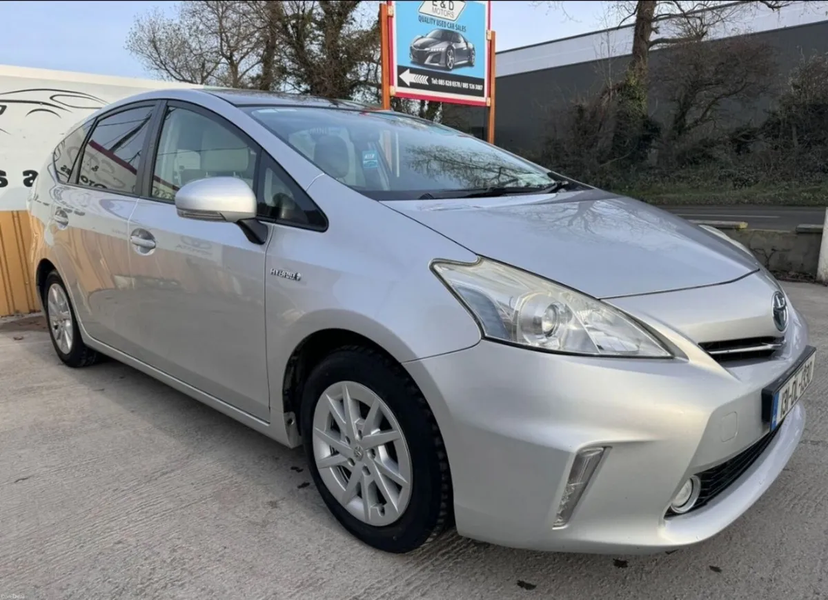 Toyota Prius+, 7 seats - Image 1