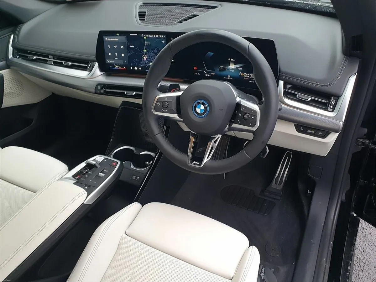 BMW iX1 ix1 eDrive 20 M Sport - Image 6