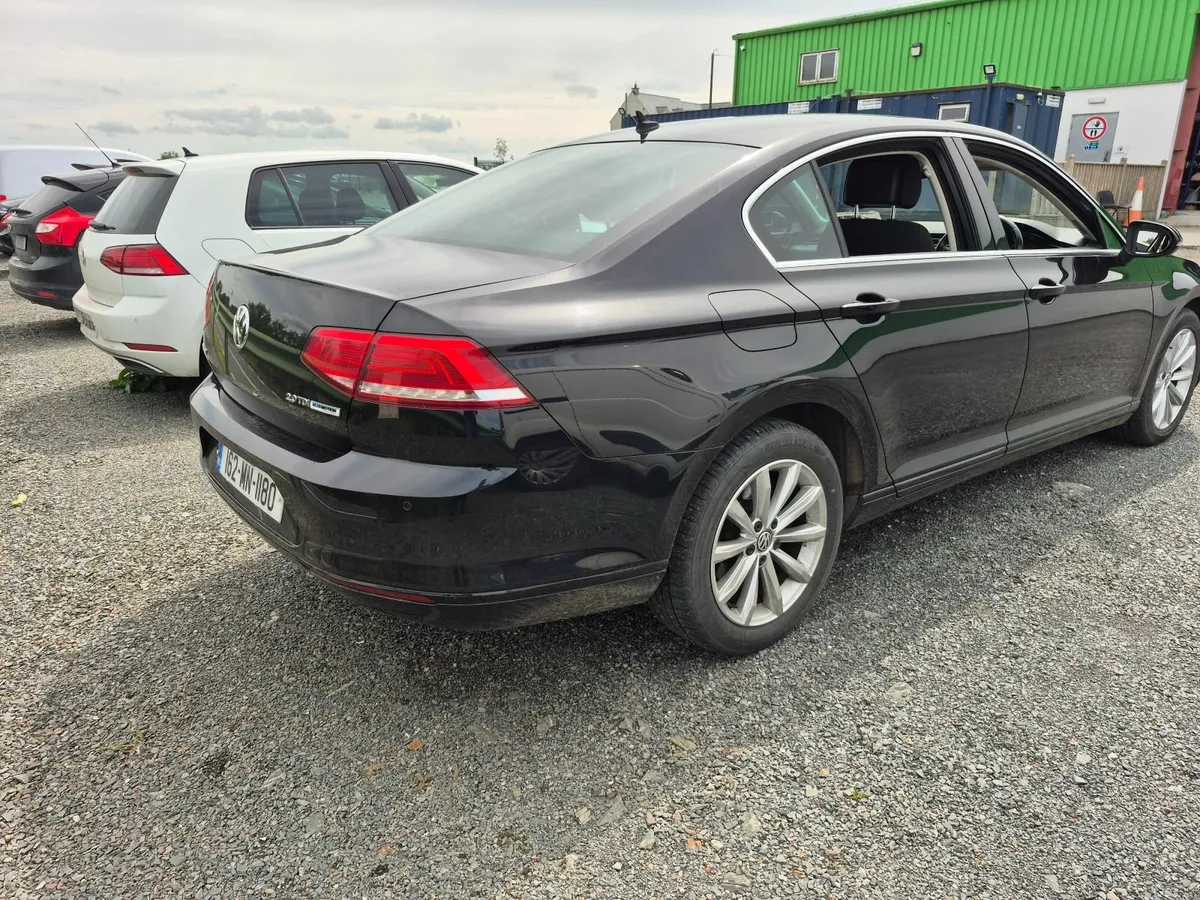 Volkswagen Passat 2016 - Image 4