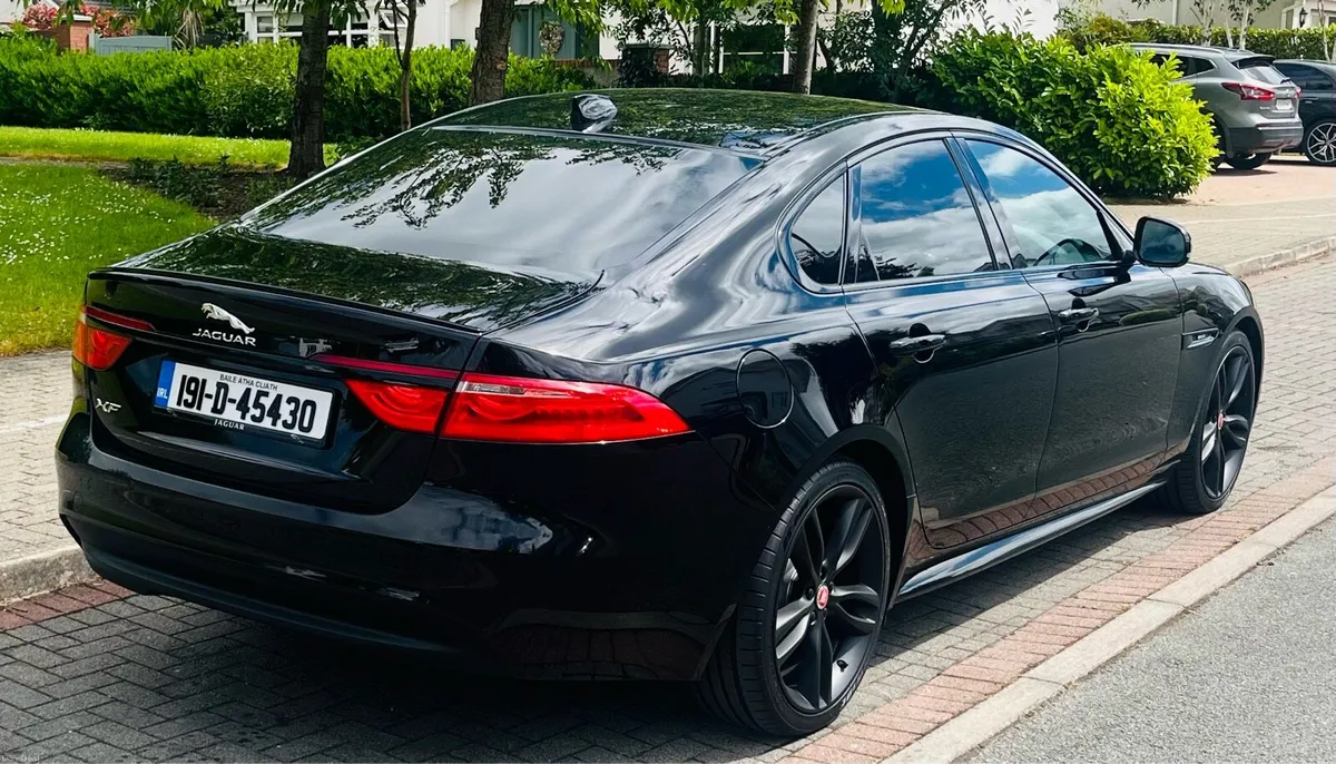 Jaguar XF R-Sport - Image 3