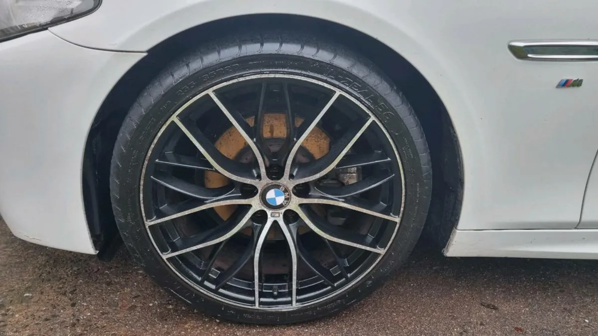 BMW 5-Series 2014 - Image 3