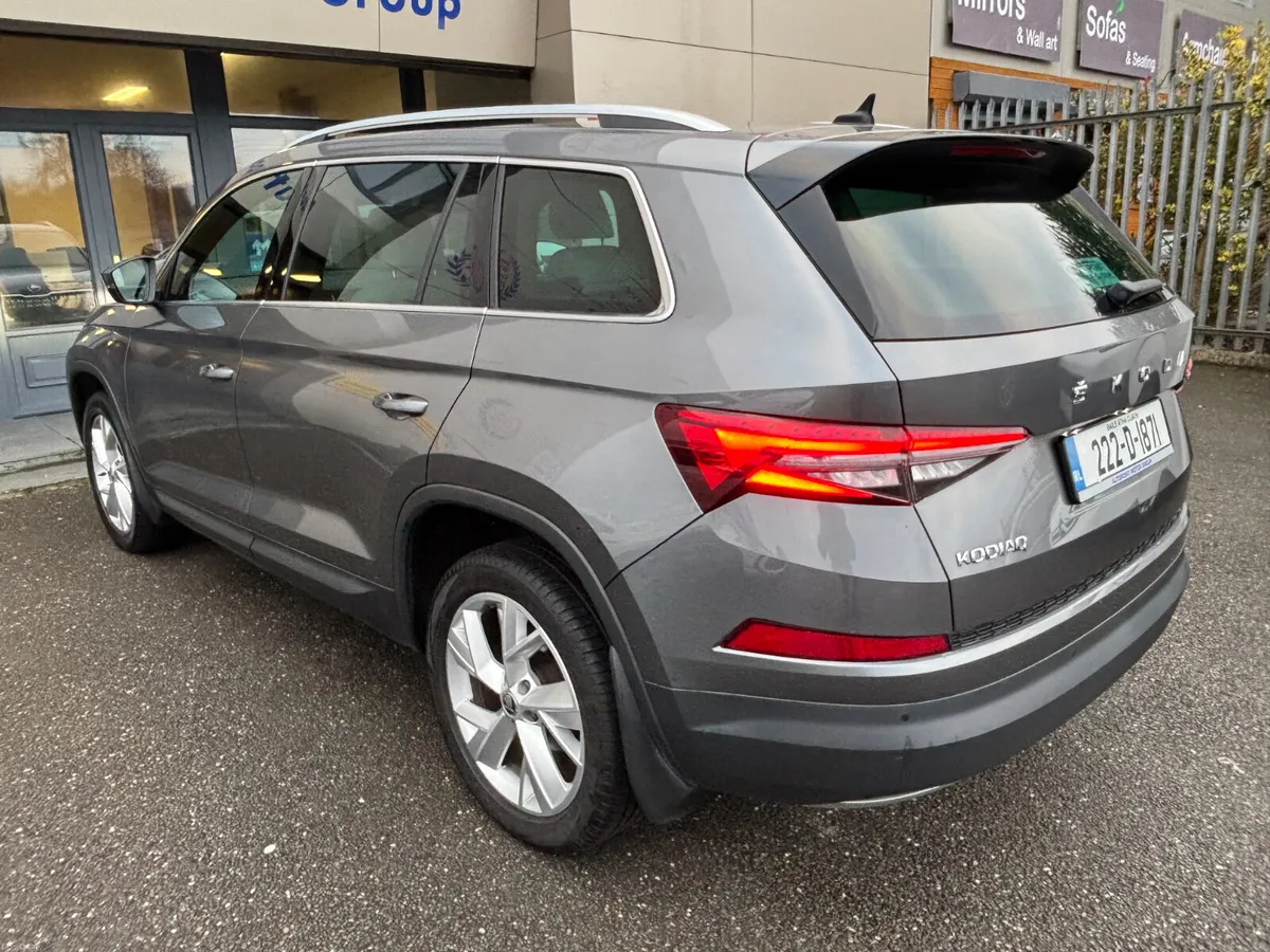 2.0 TDI STYLE DSG (150BHP) 7 SEATS - SAVE 2000eur - Image 3
