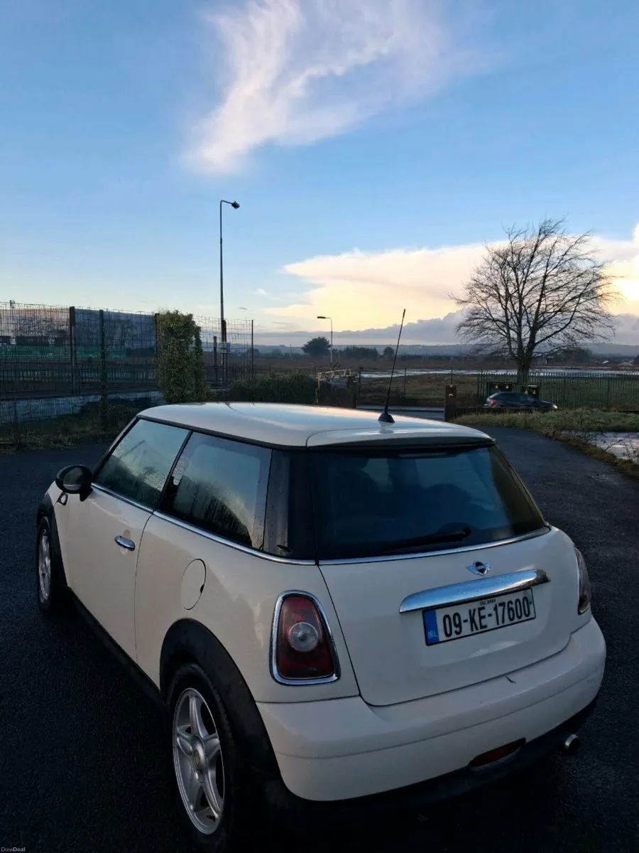 09 Mini one New NCT - Image 3