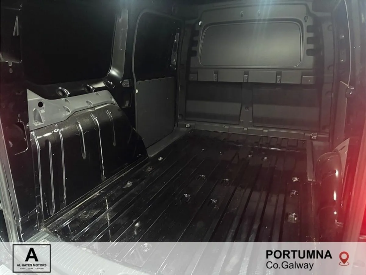 Volkswagen Caddy AUTOMATIC CARGO+ ED TDI 122 H A7F - Image 4