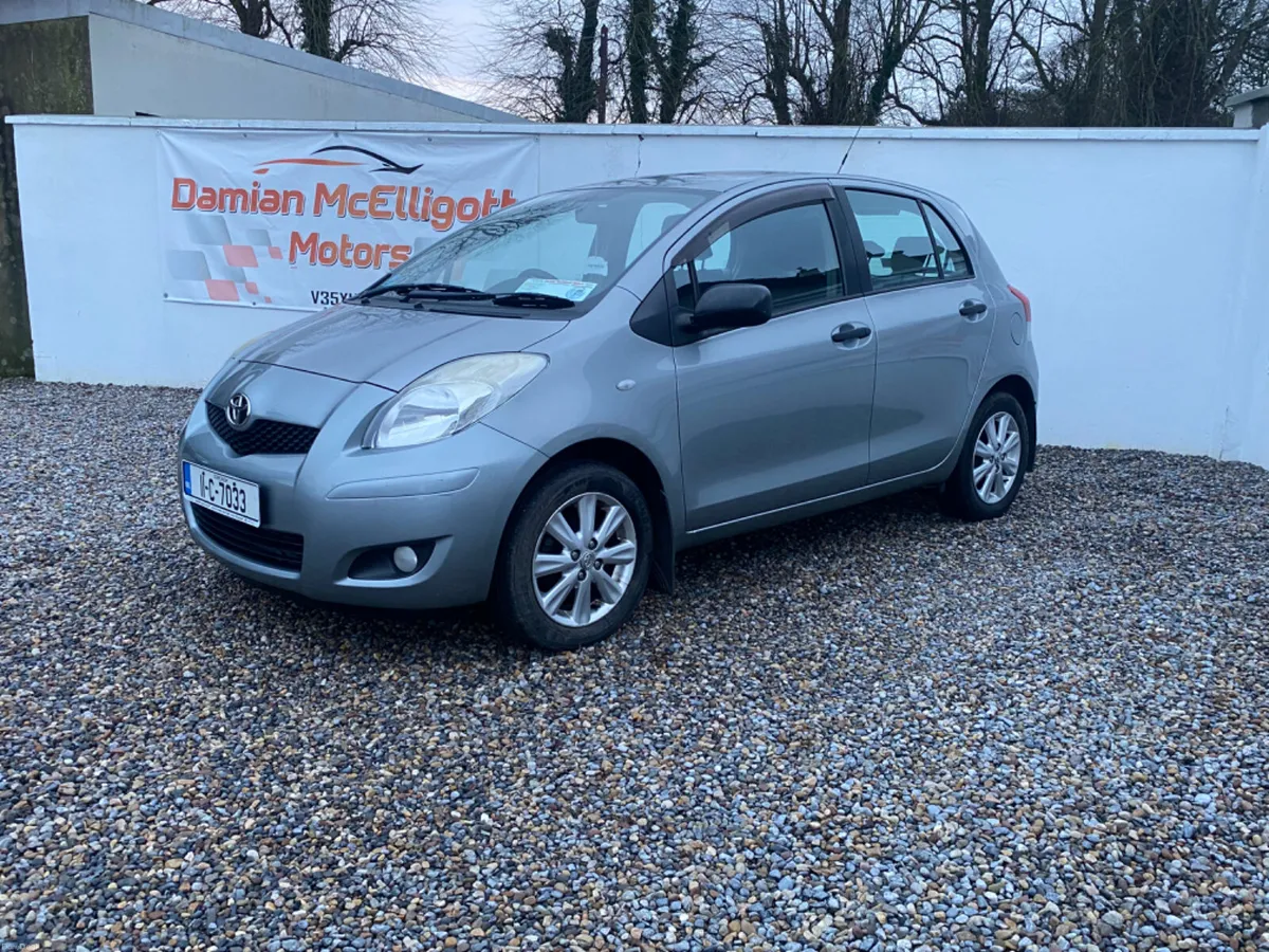 Toyota Yaris 2011 - Image 4