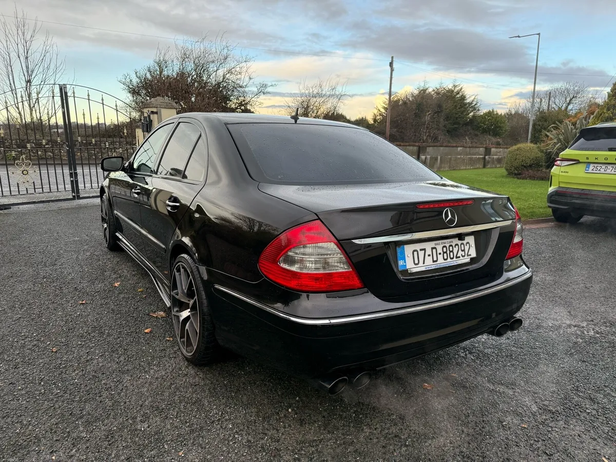 Mercedes-Benz E-Class 1.8 Automatic - Image 2