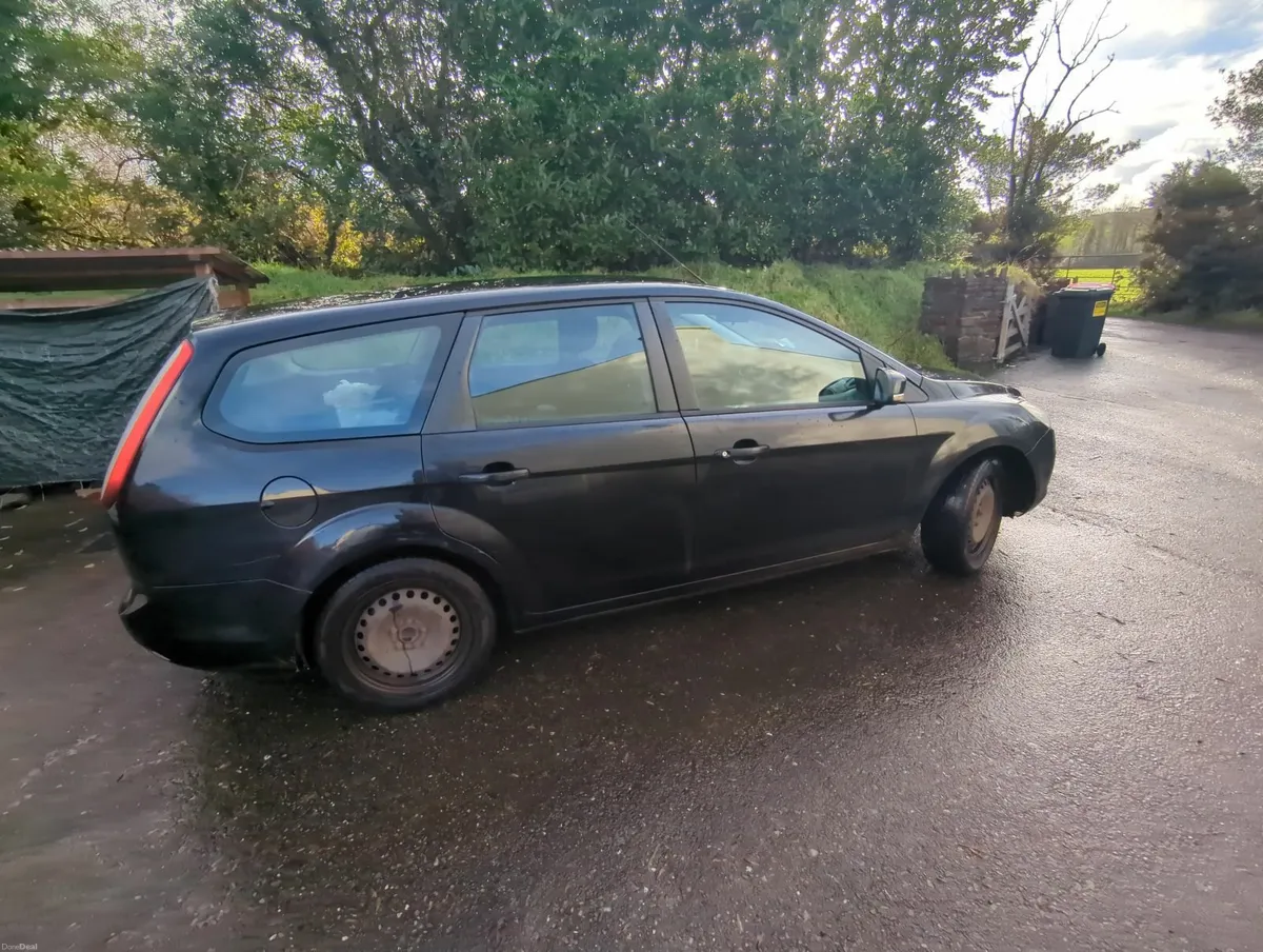 Ford Focus Estate 2009. Spares or repair. - Image 4
