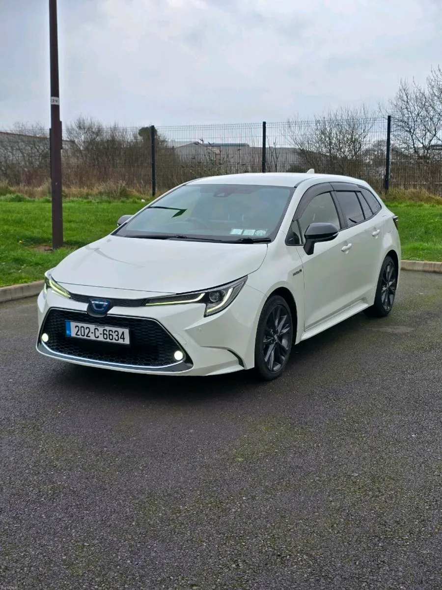 202 Toyota Corolla Touring Estate - Image 2