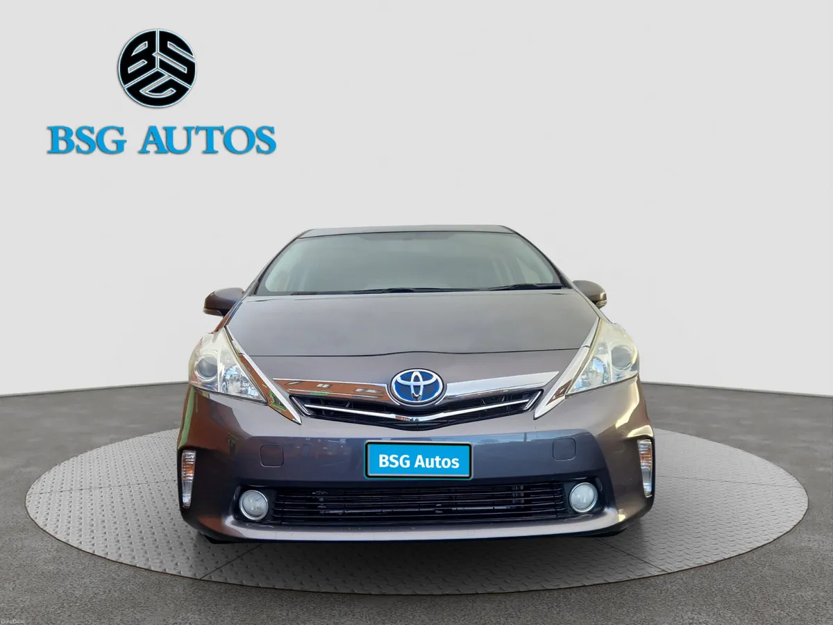2014 TOYOTA PRIUS ALPHA * 7 SEATER*1.8  HYBRID - Image 2