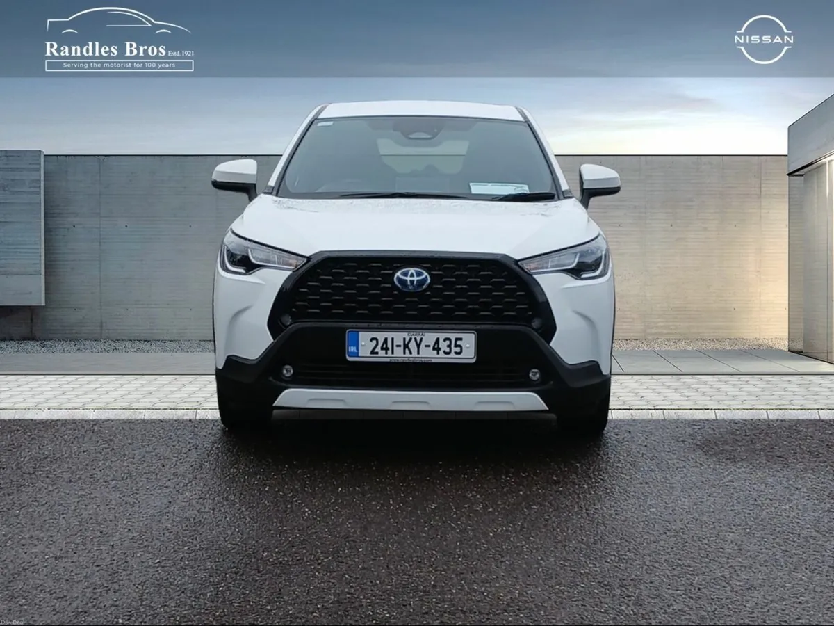 Toyota Corolla 1.8 Hybrid Luna Hatchback - Image 4