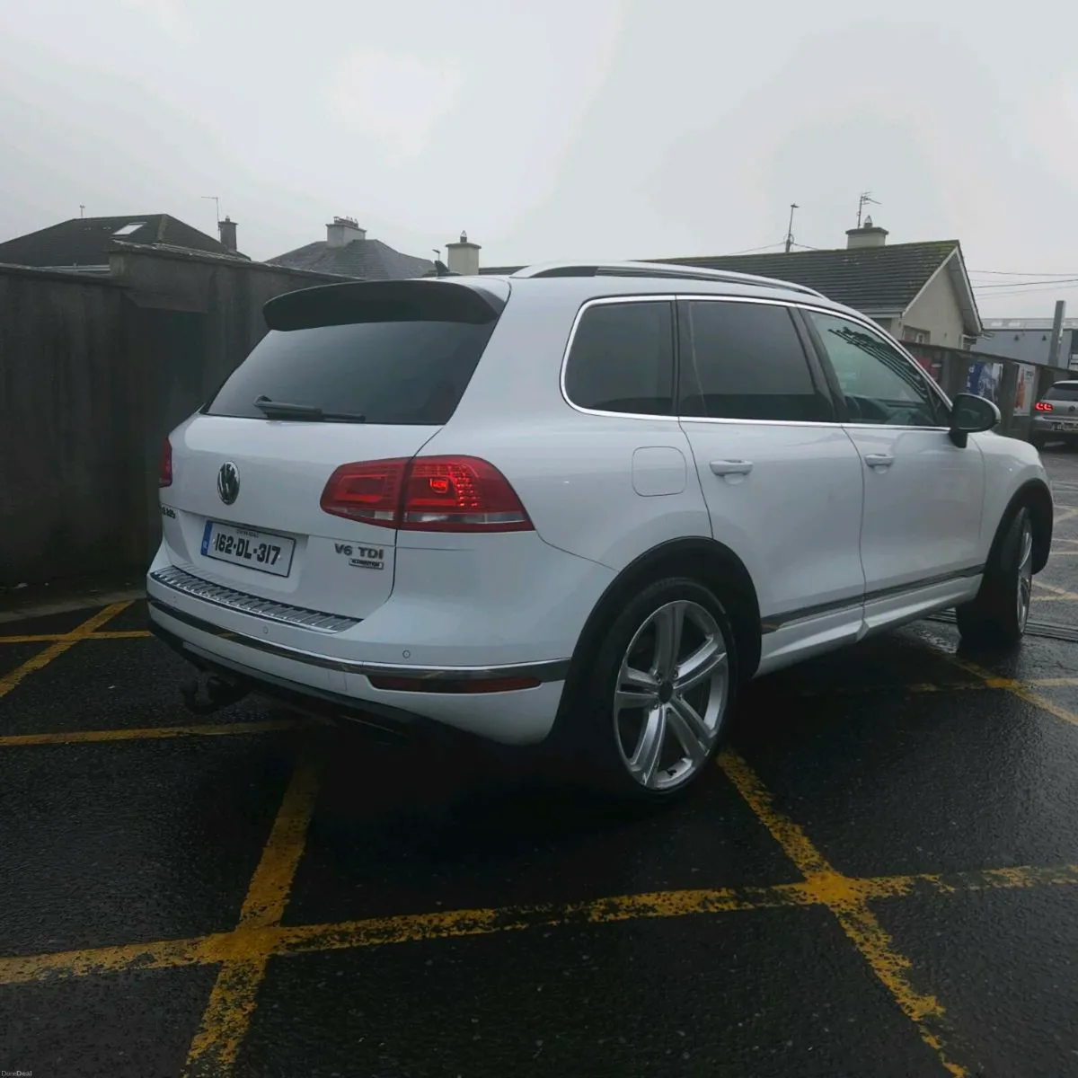 Volkswagen touerag v6 rline - Image 2