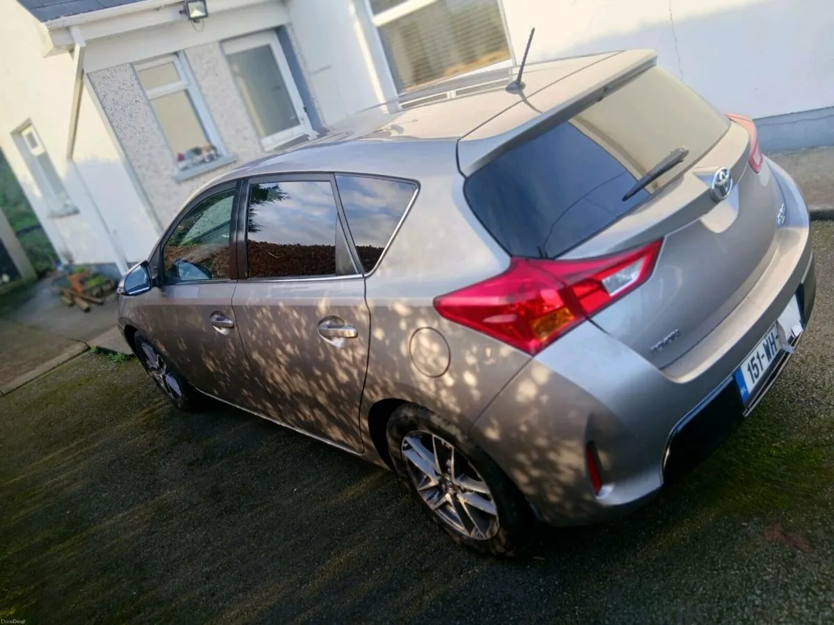 Toyota auris - Image 4