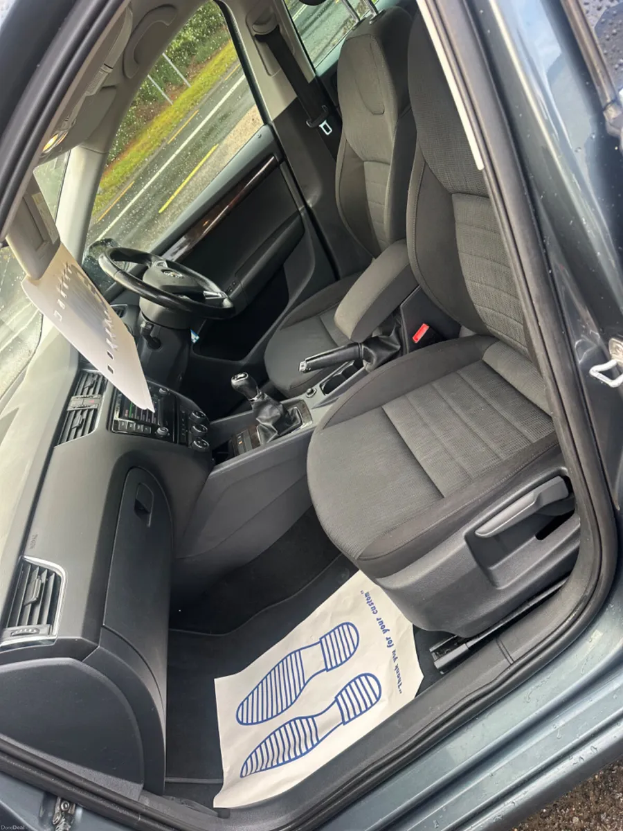 Skoda Octavia 2015 - Image 2