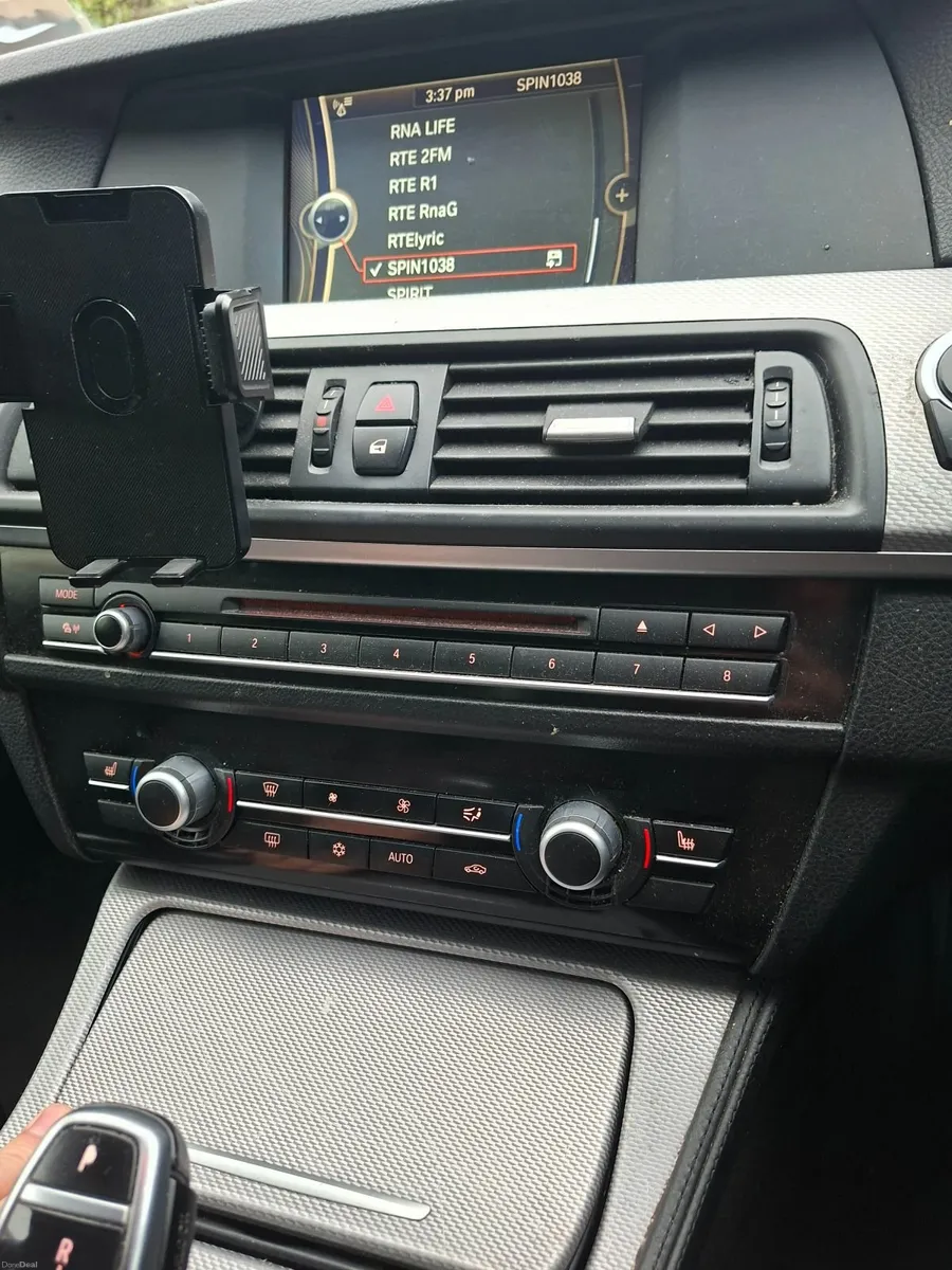 BMW 5-Series 2012 - Image 3