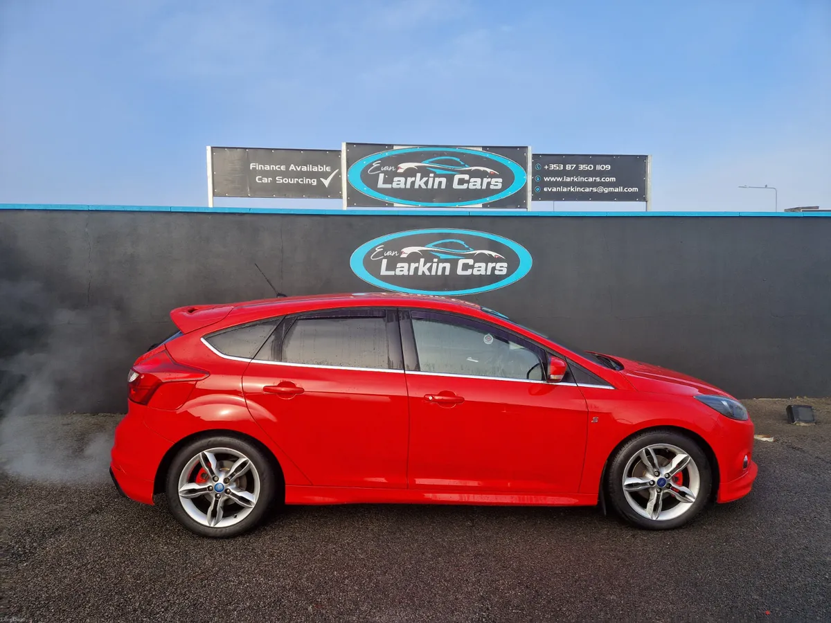 142 Ford Focus 1.6 TDCi Zetec S Low Miles - Image 4
