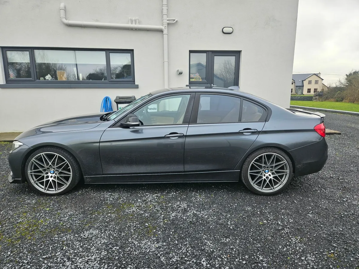 BMW 3-Series 2017 - Image 1