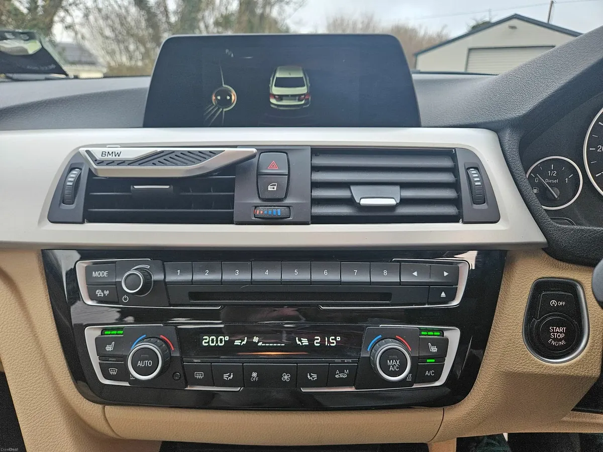 BMW 3-Series 2017 - Image 3