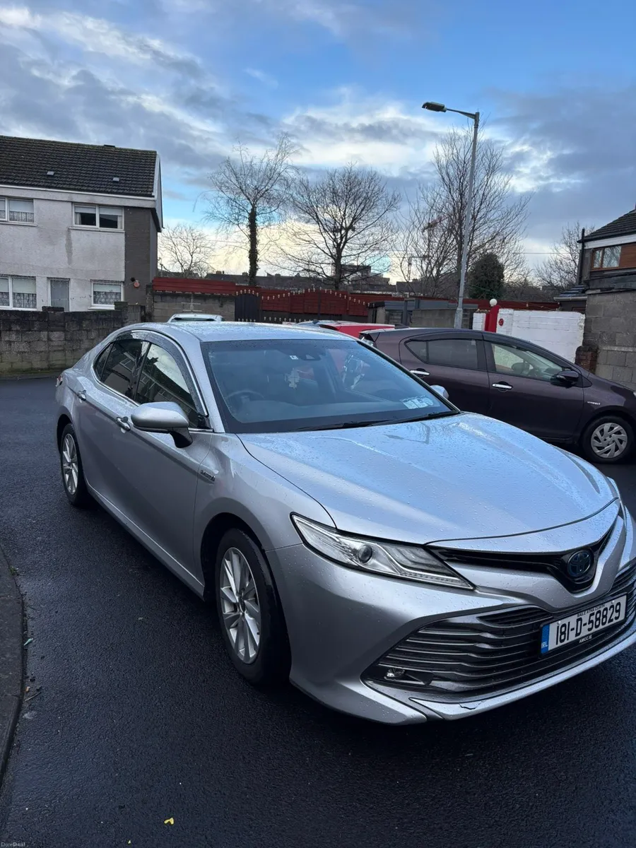 Toyota Camry - Image 2