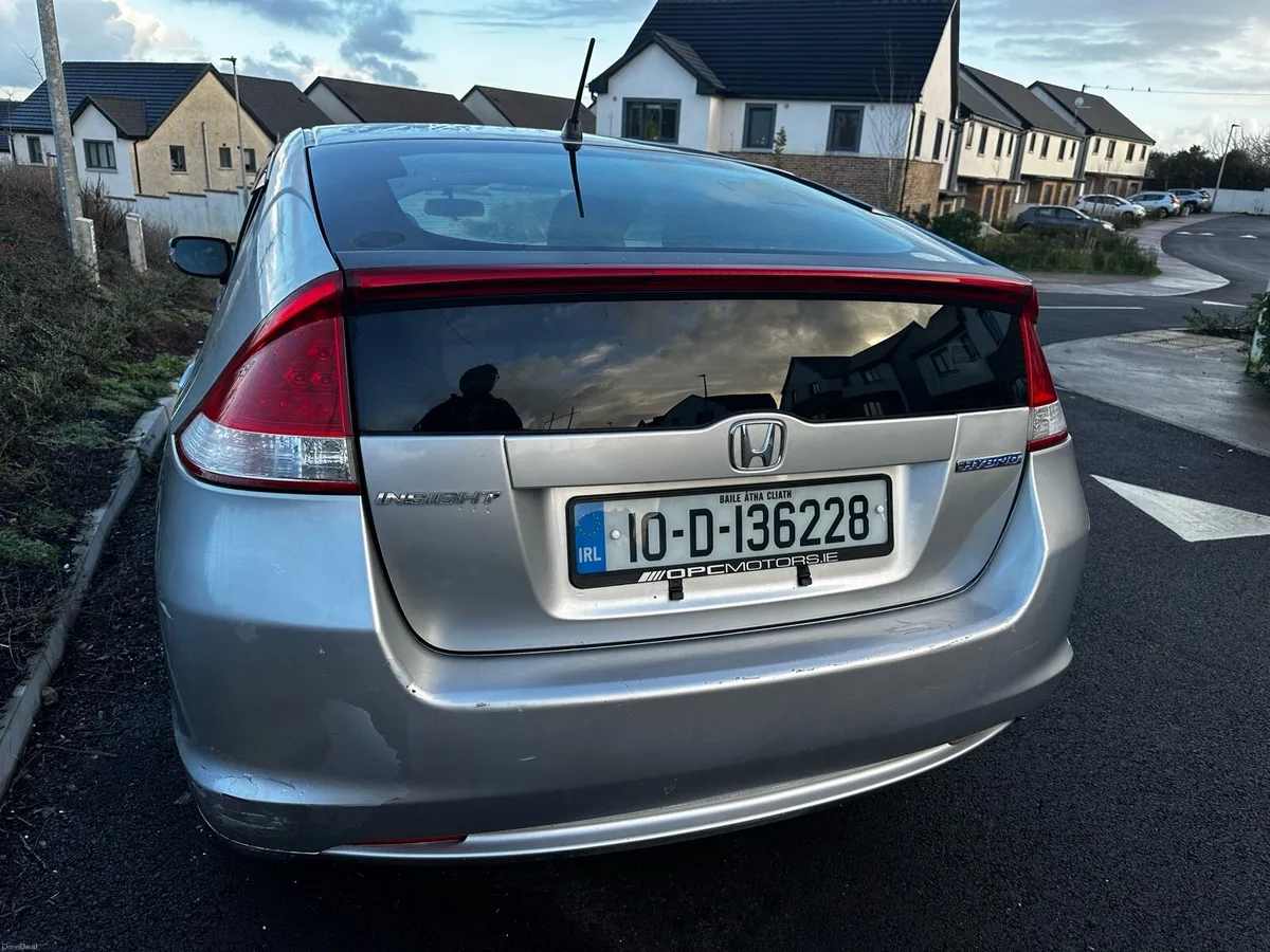 2010 Honda  Insight  Hybrid Automatic - Image 3