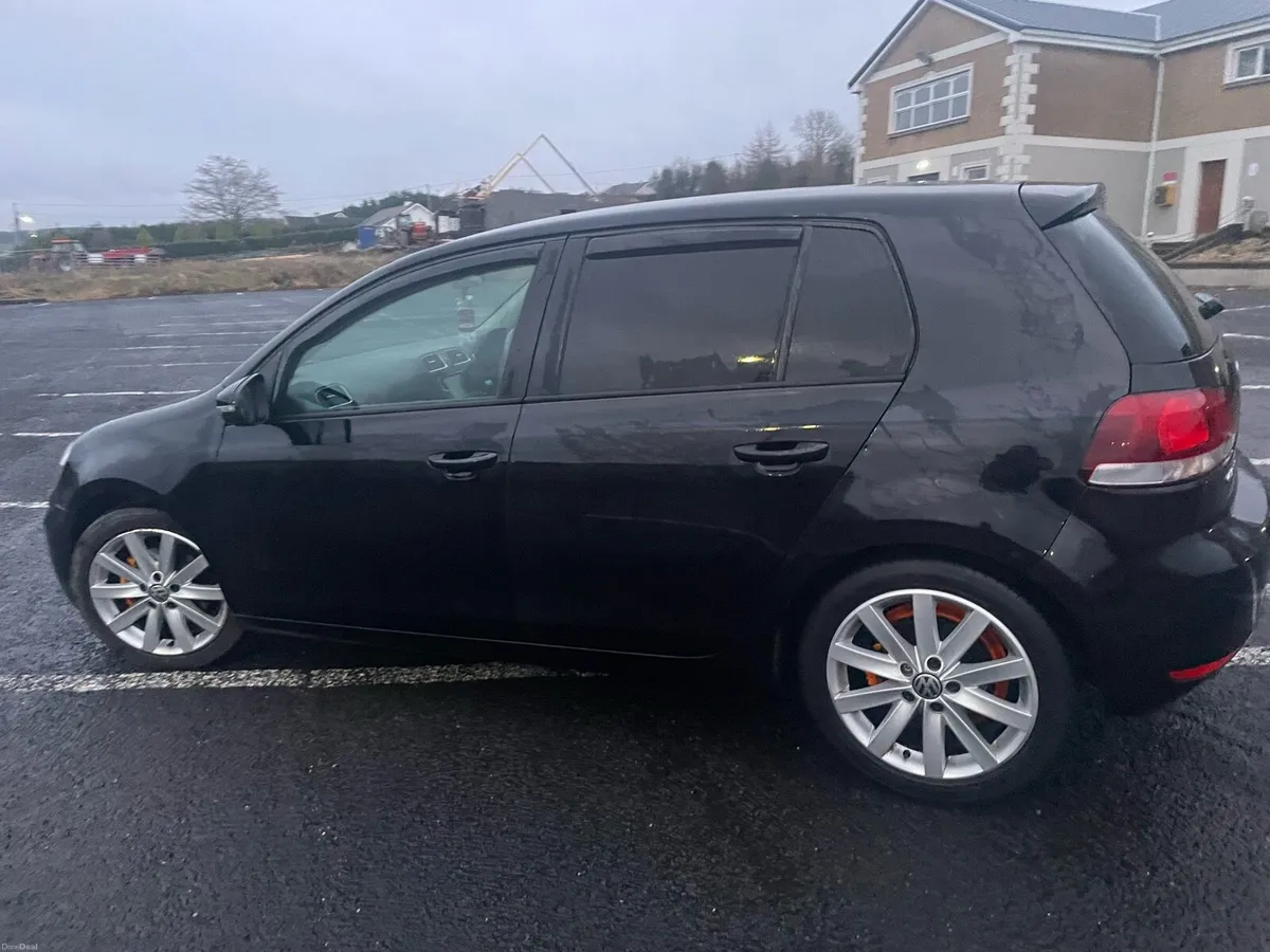VOLKSWAGEN GOLF 2.0 TDI GT 140PS 5DR - Image 4