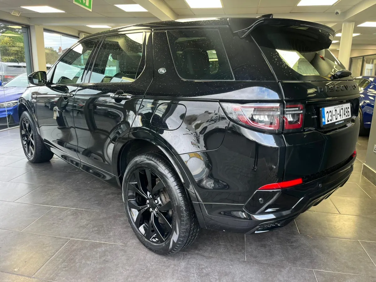 Land Rover Discovery Sport 2023 1.5 P300 Edition - Image 6
