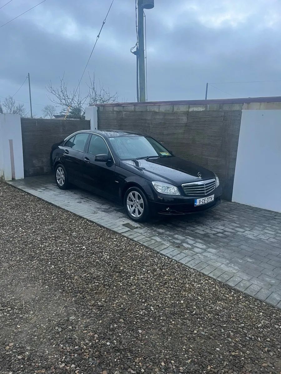 Mercedes-Benz C-Class 2011 - Image 1