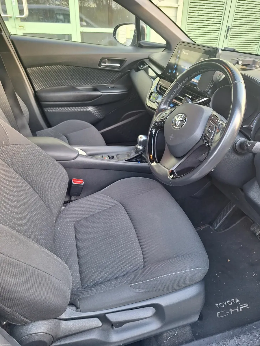Toyota C-HR 2018 with 6 months warranty - Image 4