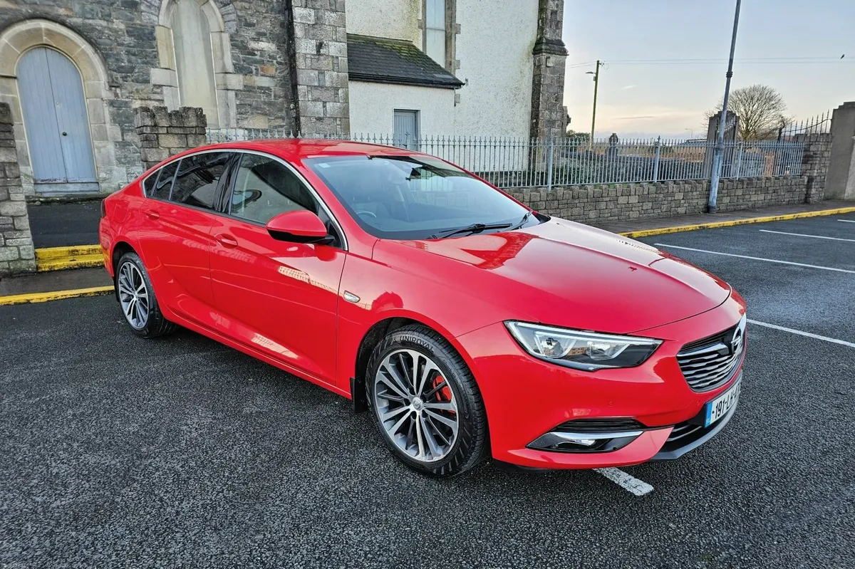 191 Opel Insignia SRI,  Automatic,  Sat Nav - Image 2