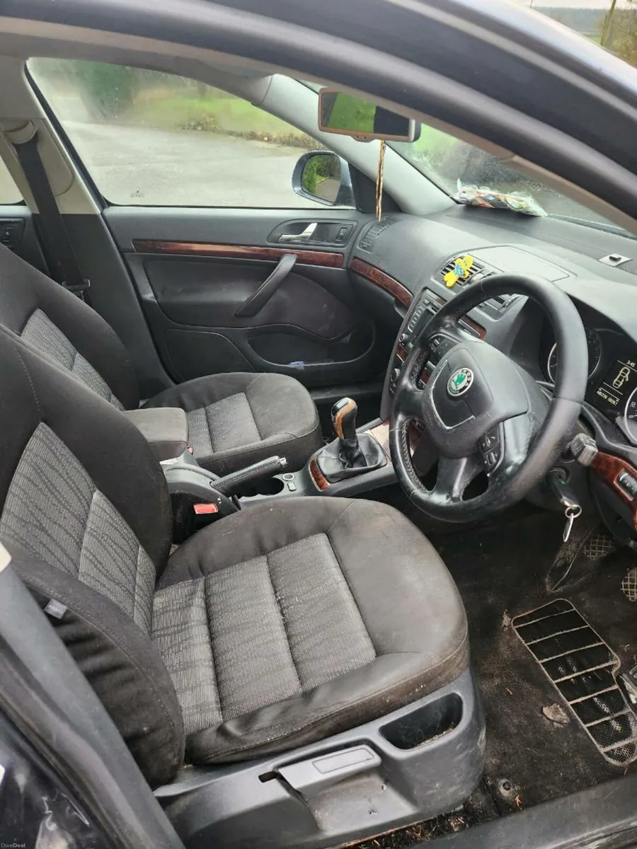 2011 Skoda octavia - Image 4